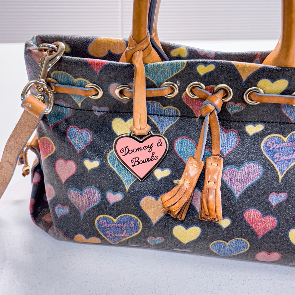 Vintage Dooney and Bourke ICONIC Y2K Purse